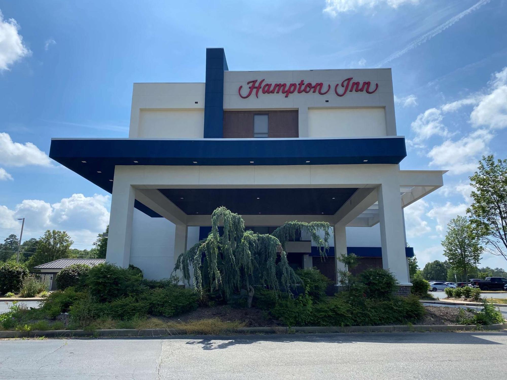 Hampton Lexington Park