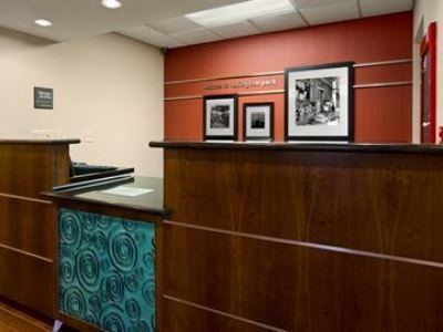 Hotel Hampton Lexington Park